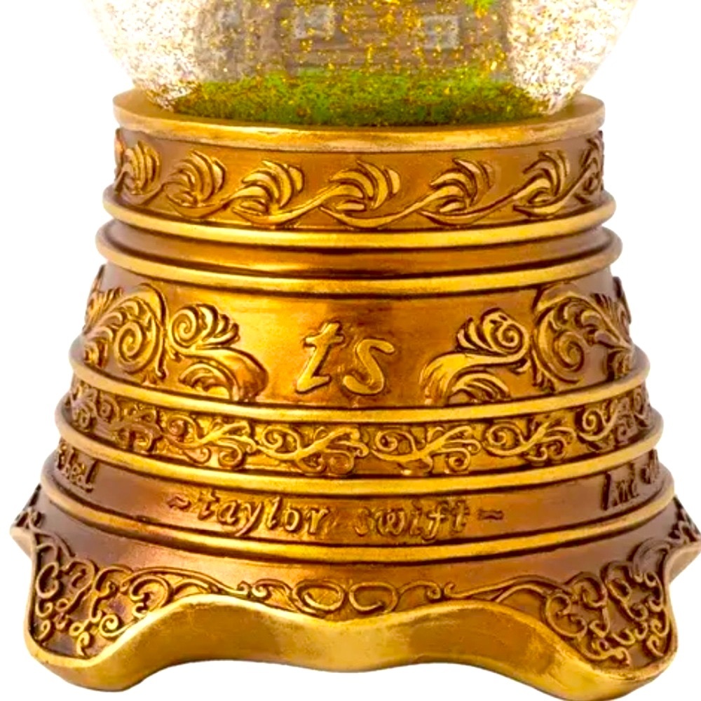 SOLD Out (P& E)Taylor Swift Cabin Snow Globe. Folklore, Cardigan.NEW-SOLD OUT - Picture 6 of 10